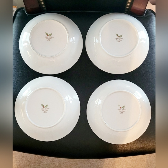 China Pearl NOEL Fine China Liling Four (4) 7.5" Soup Bowls *Christmas* - Picture 2 of 3